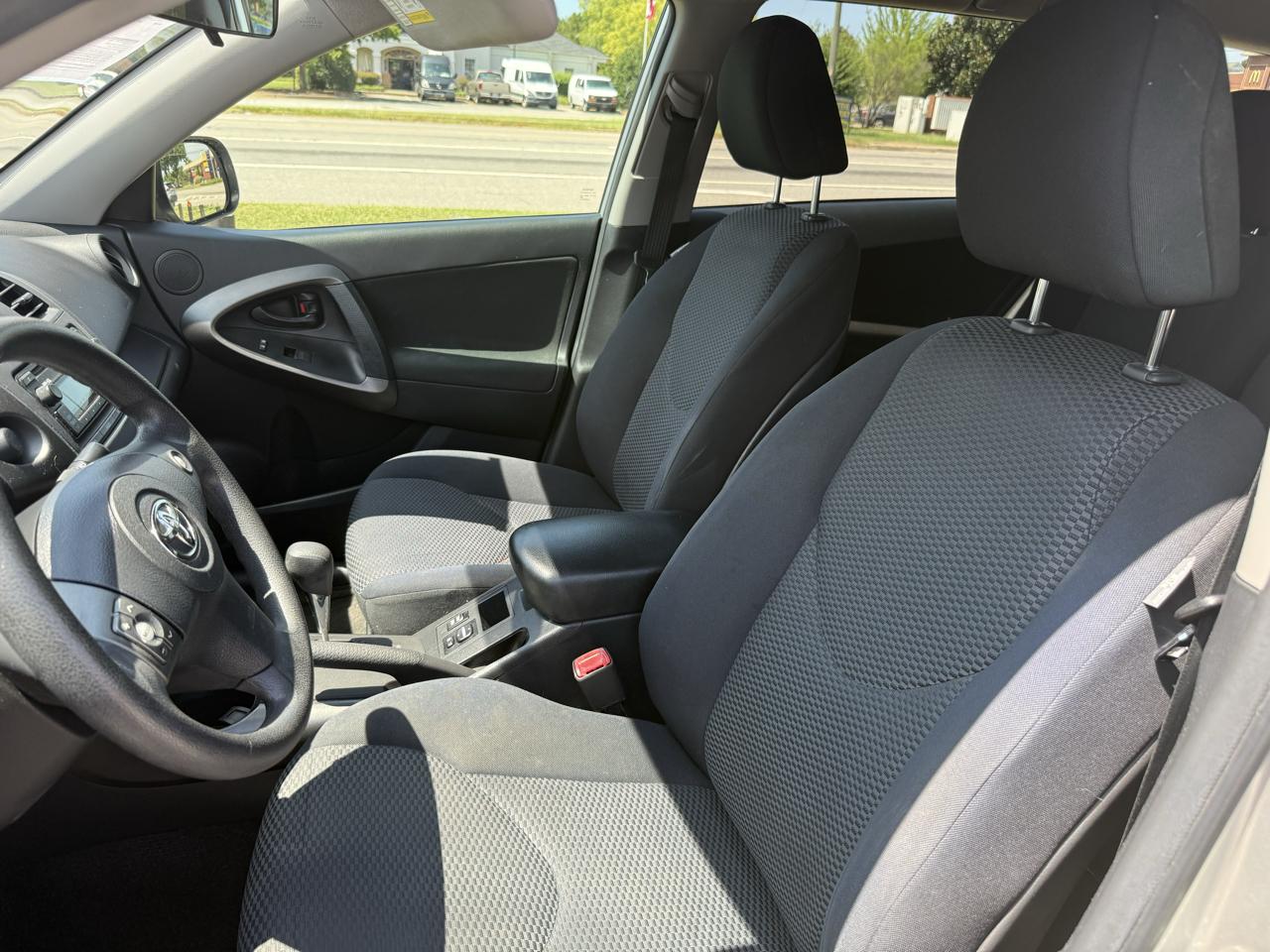Toyota RAV4 Sport I4 2WD 2012