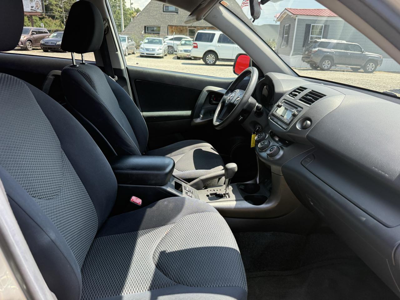Toyota RAV4 Sport I4 2WD 2012