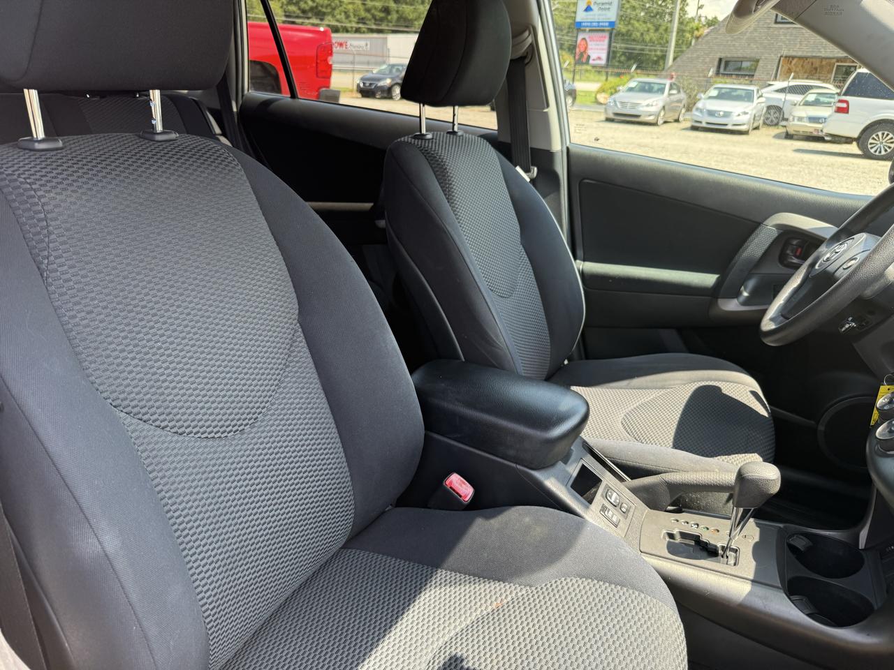 Toyota RAV4 Sport I4 2WD 2012