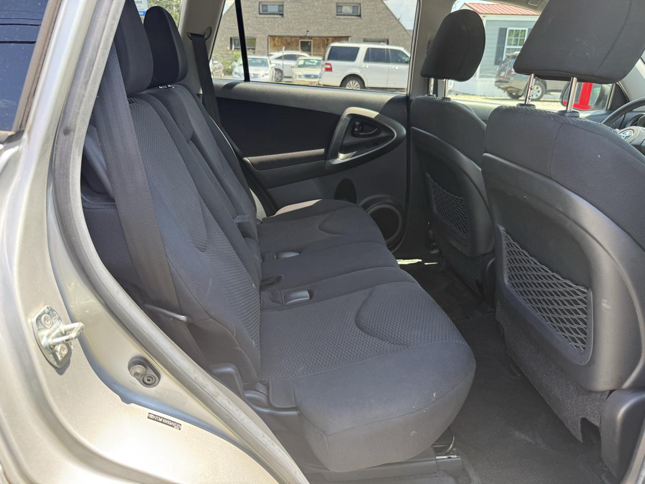 Toyota RAV4 Sport I4 2WD 2012