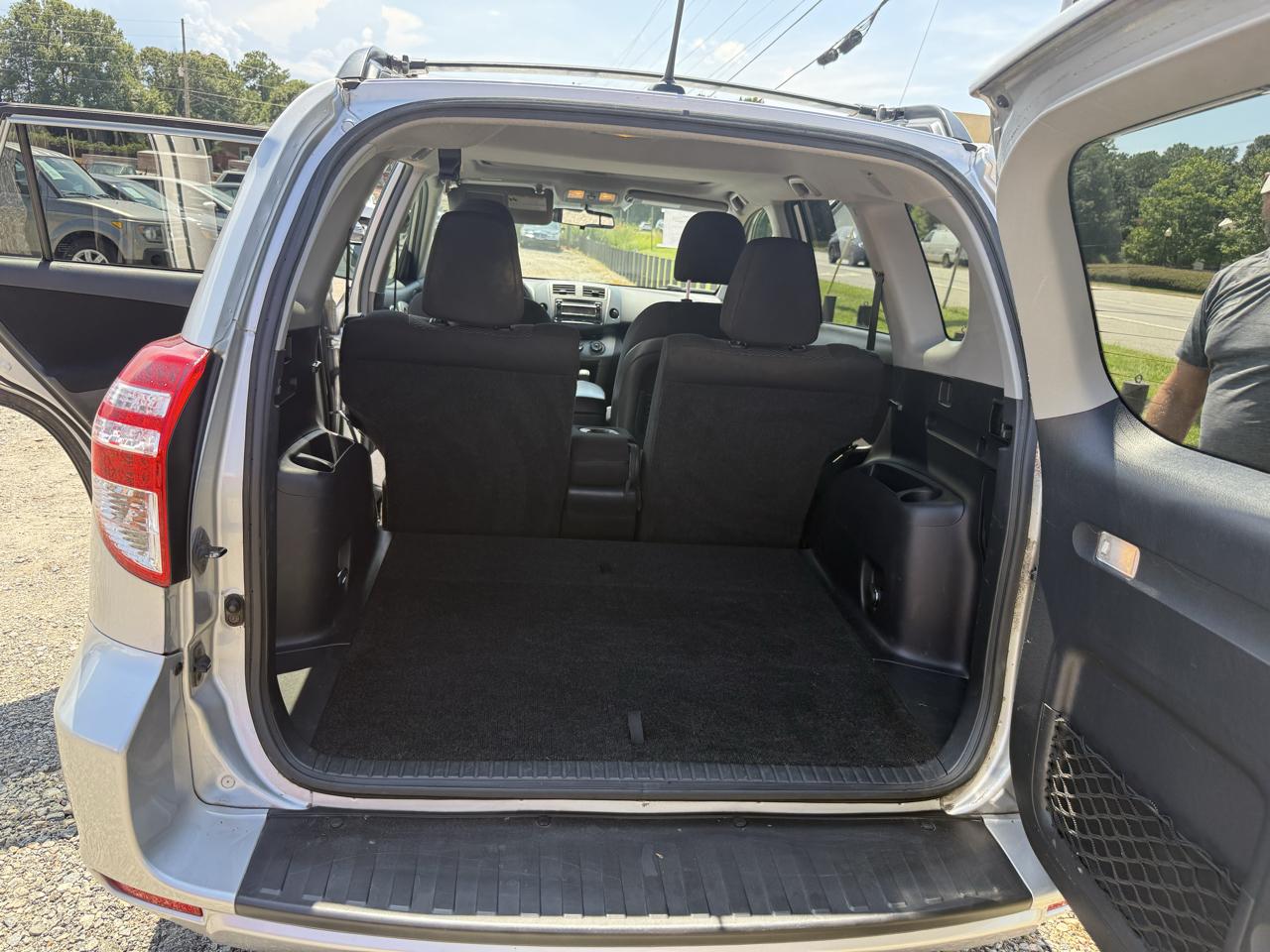 Toyota RAV4 Sport I4 2WD 2012