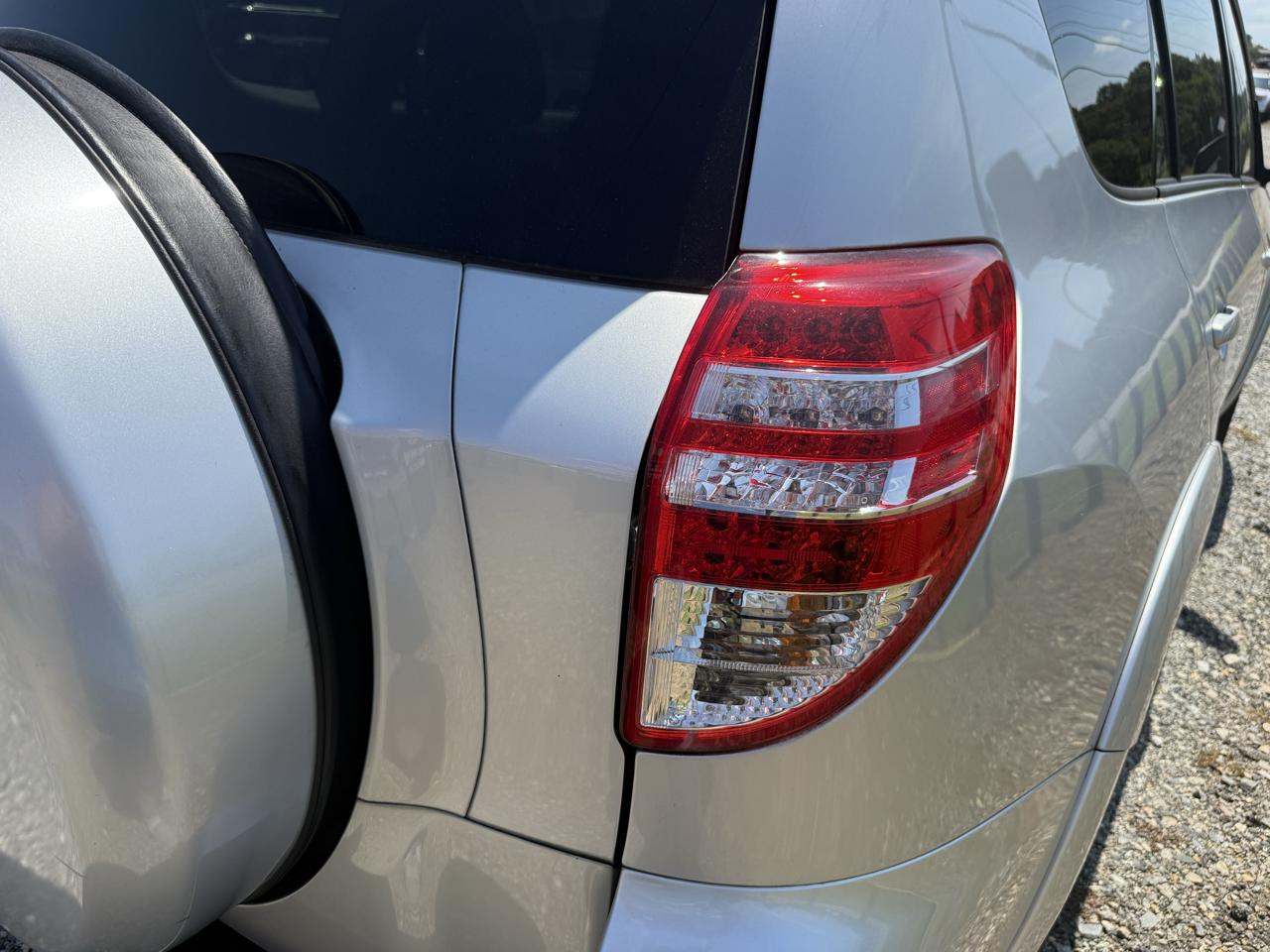 Toyota RAV4 Sport I4 2WD 2012