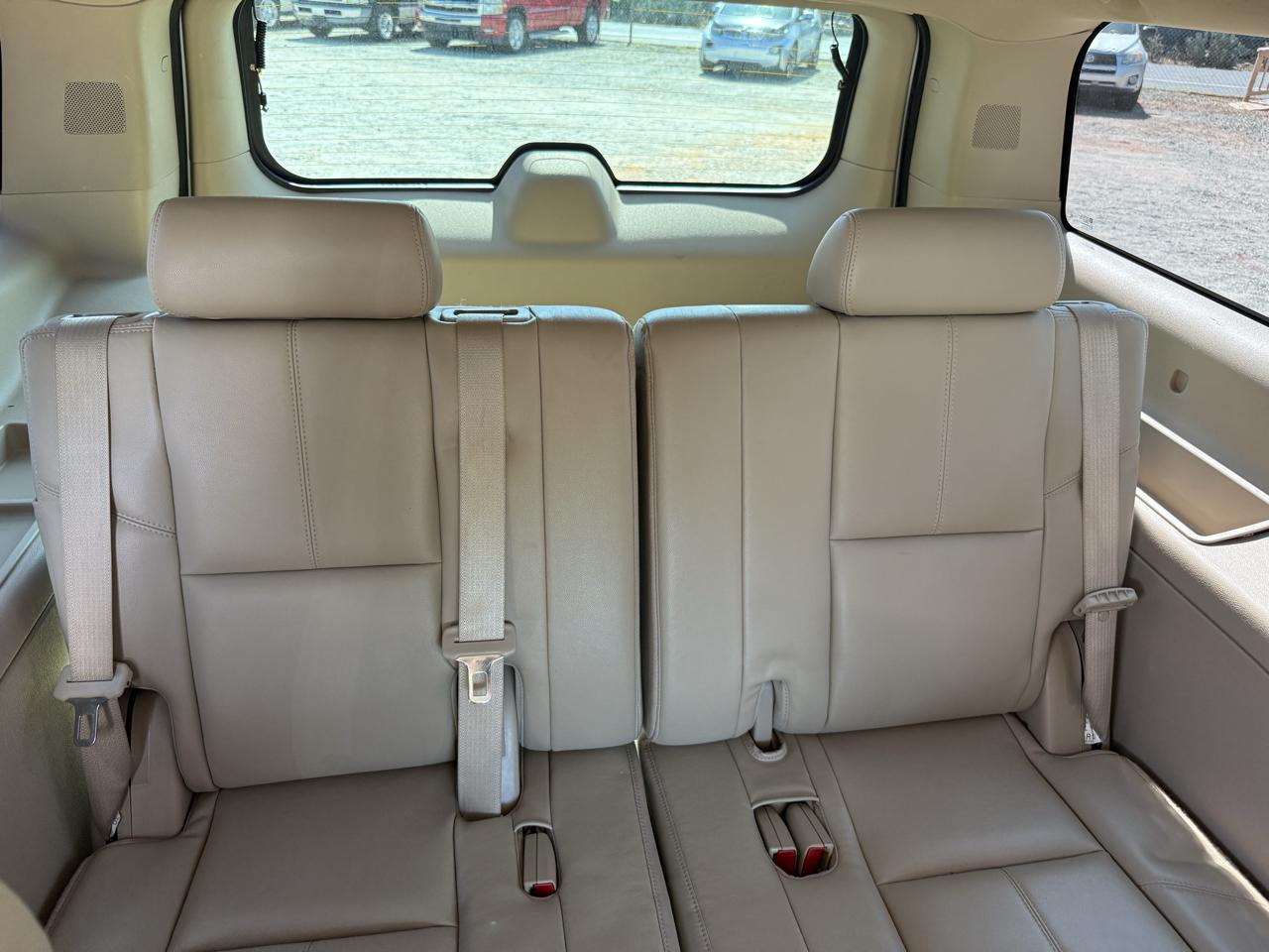 GMC Yukon XL SLT 1/2 Ton 2WD 2013