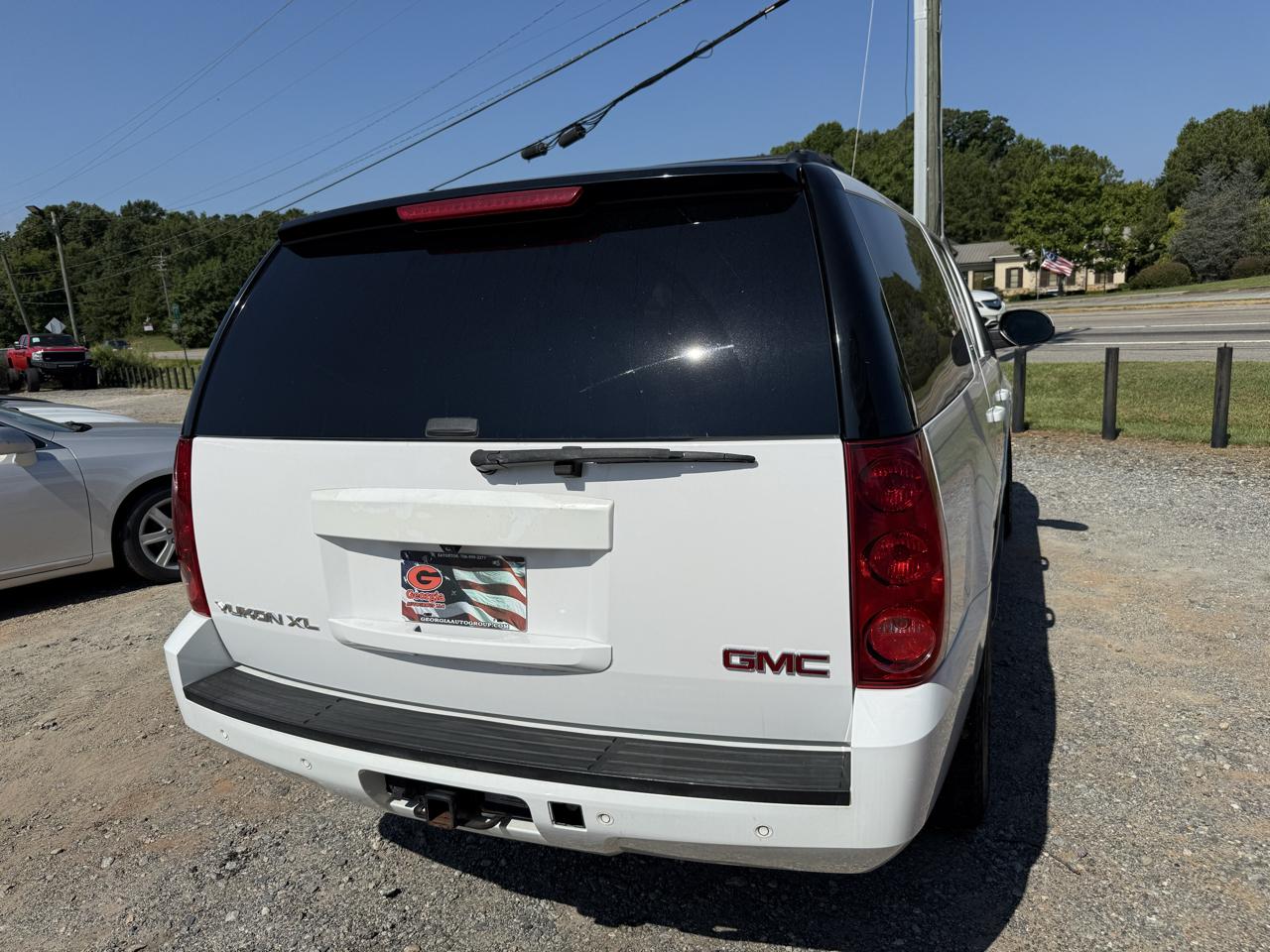 GMC Yukon XL SLT 1/2 Ton 2WD 2013