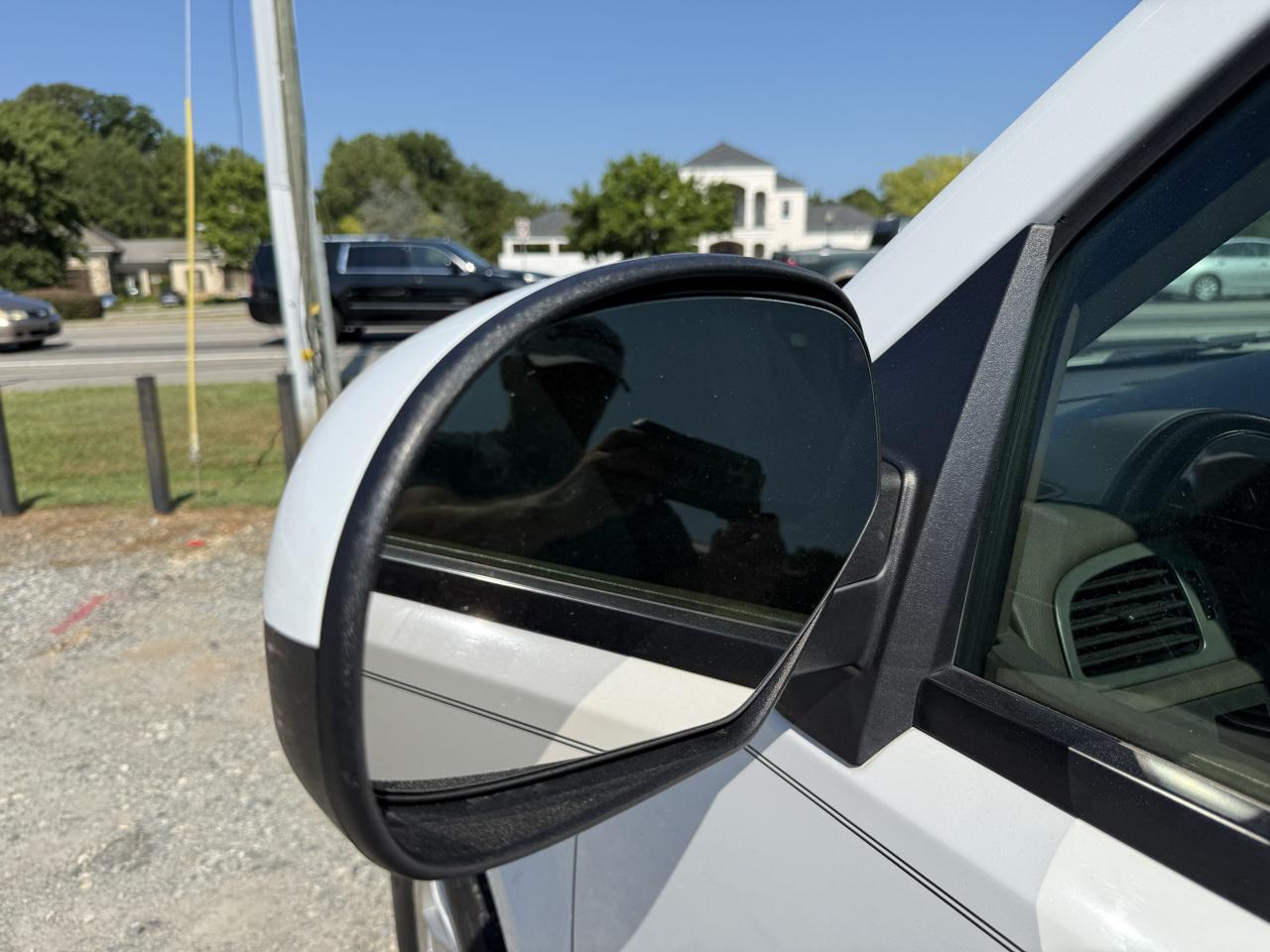 GMC Yukon XL SLT 1/2 Ton 2WD 2013