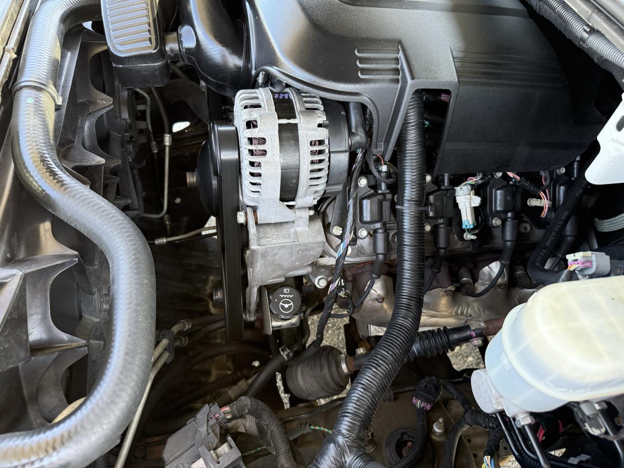 GMC Yukon XL SLT 1/2 Ton 2WD 2013