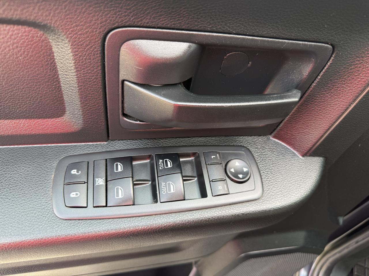 RAM 1500 Tradesman Quad Cab 2WD 2018