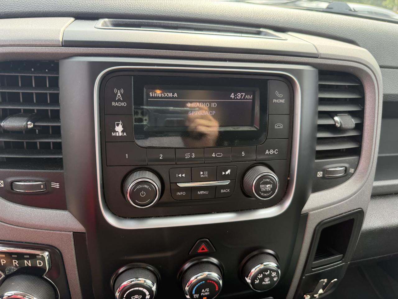 RAM 1500 Tradesman Quad Cab 2WD 2018