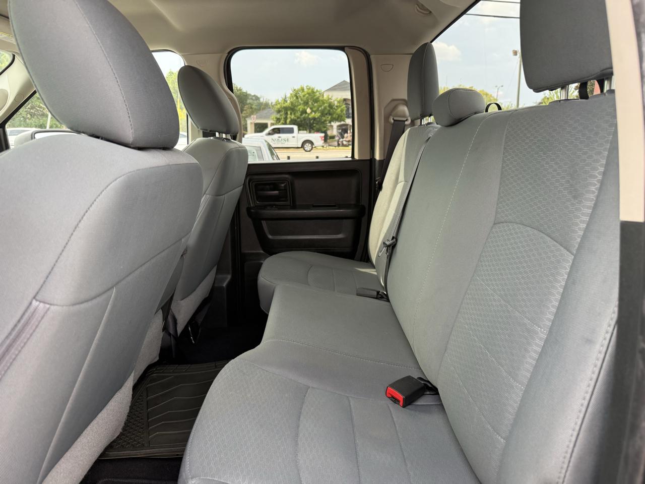 RAM 1500 Tradesman Quad Cab 2WD 2018