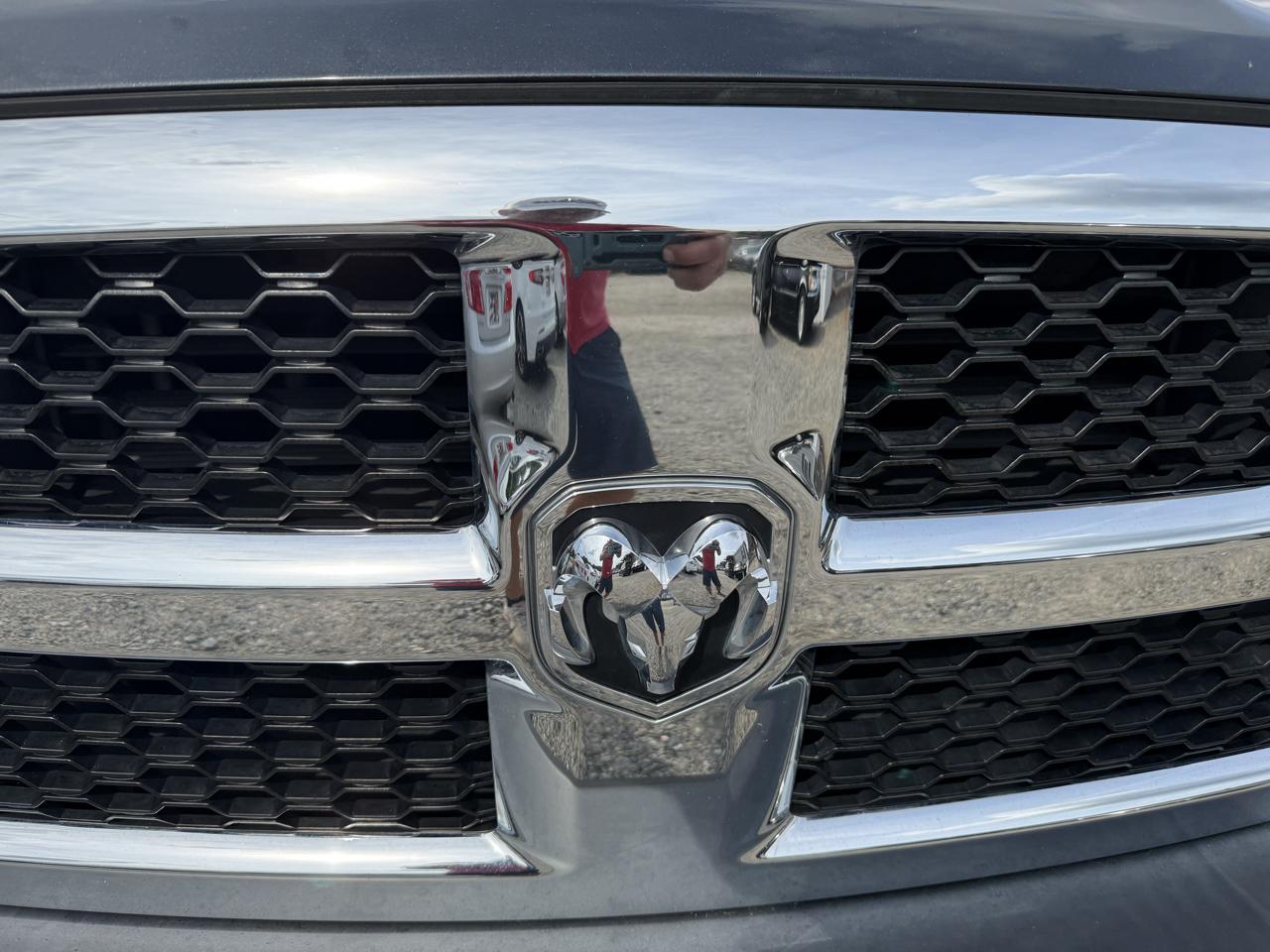 RAM 1500 Tradesman Quad Cab 2WD 2018