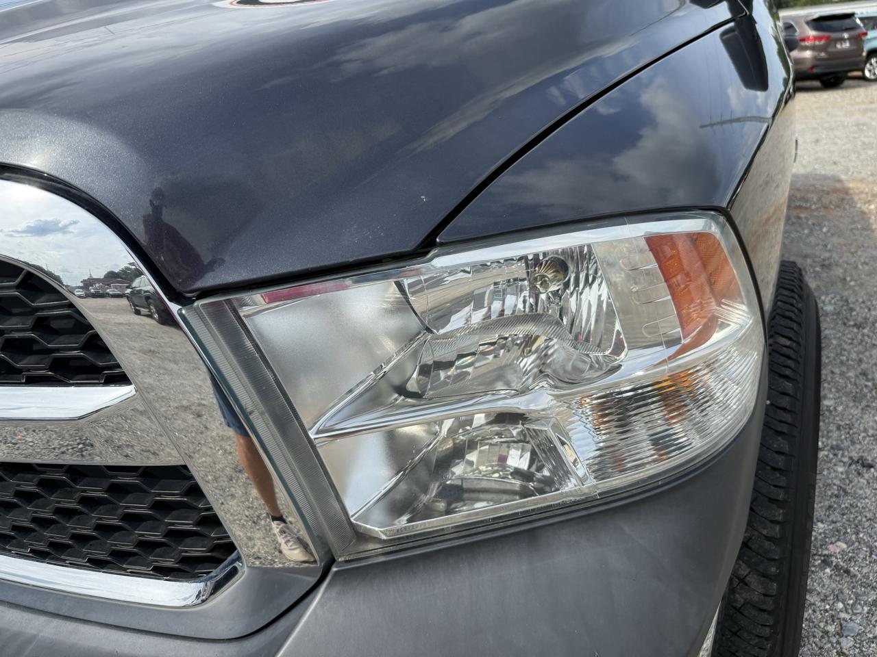 RAM 1500 Tradesman Quad Cab 2WD 2018