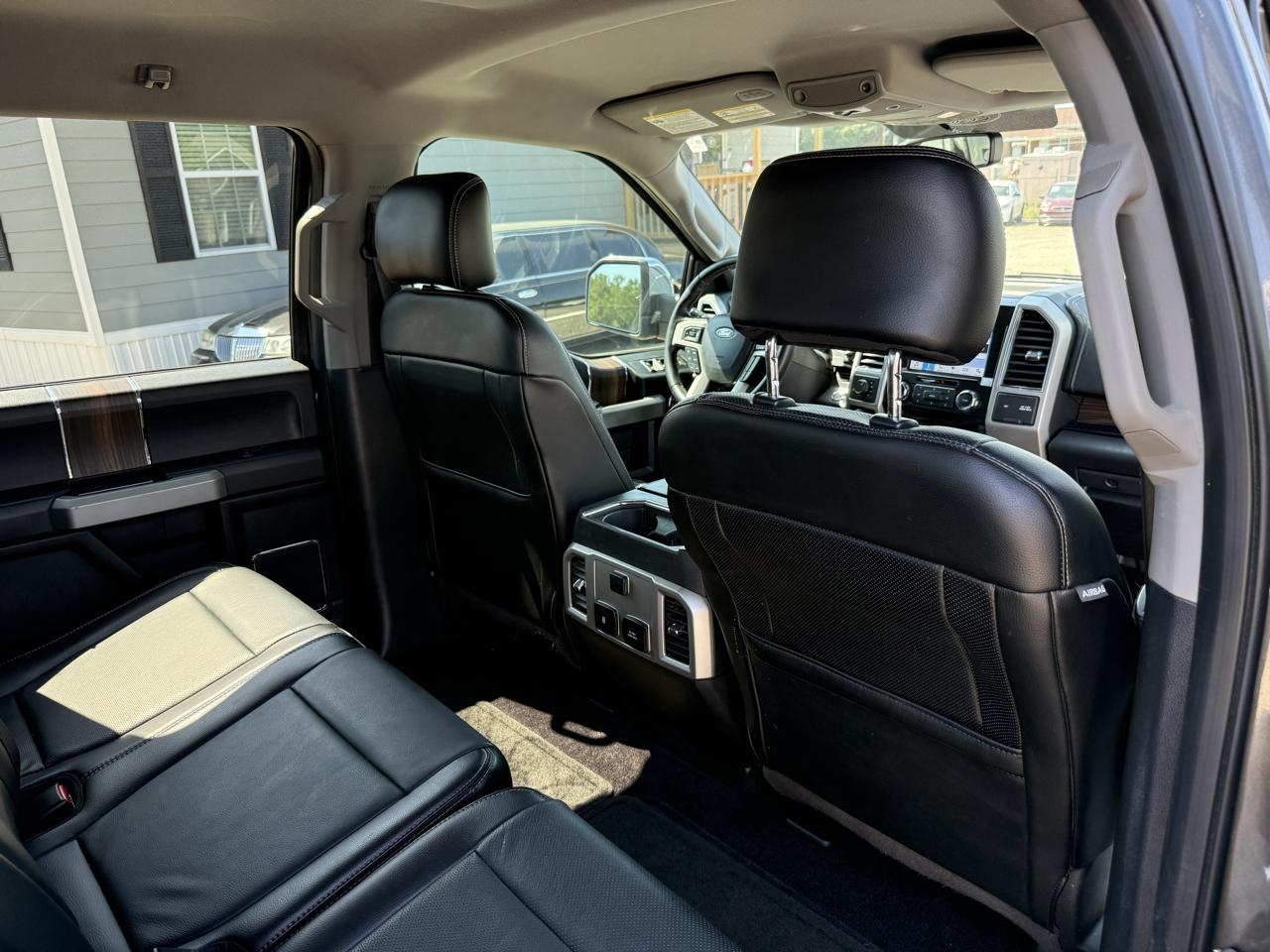 Ford F-150 SuperCrew Crew Cab 139" Lariat 4WD 2017