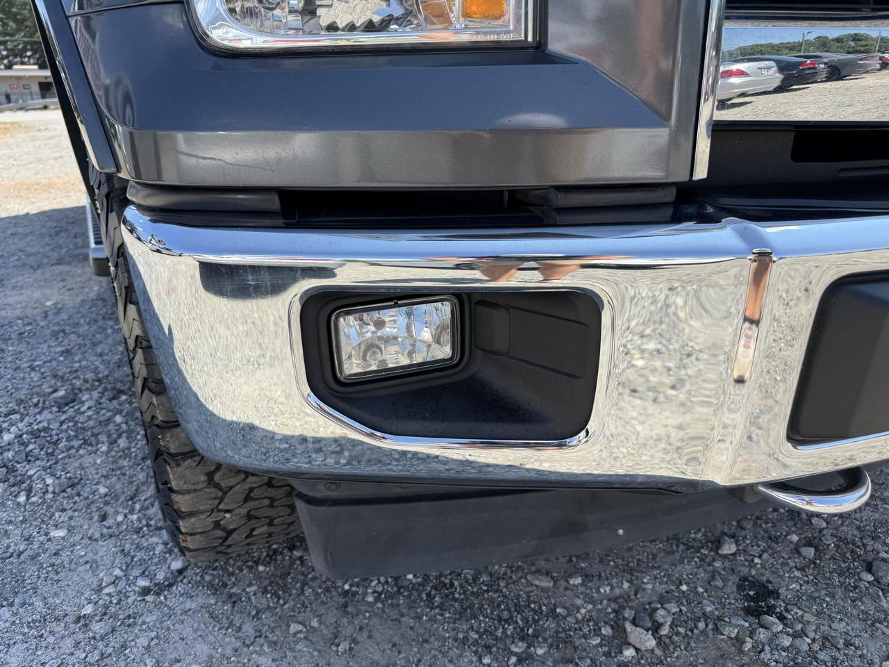 Ford F-150 SuperCrew Crew Cab 139" Lariat 4WD 2017