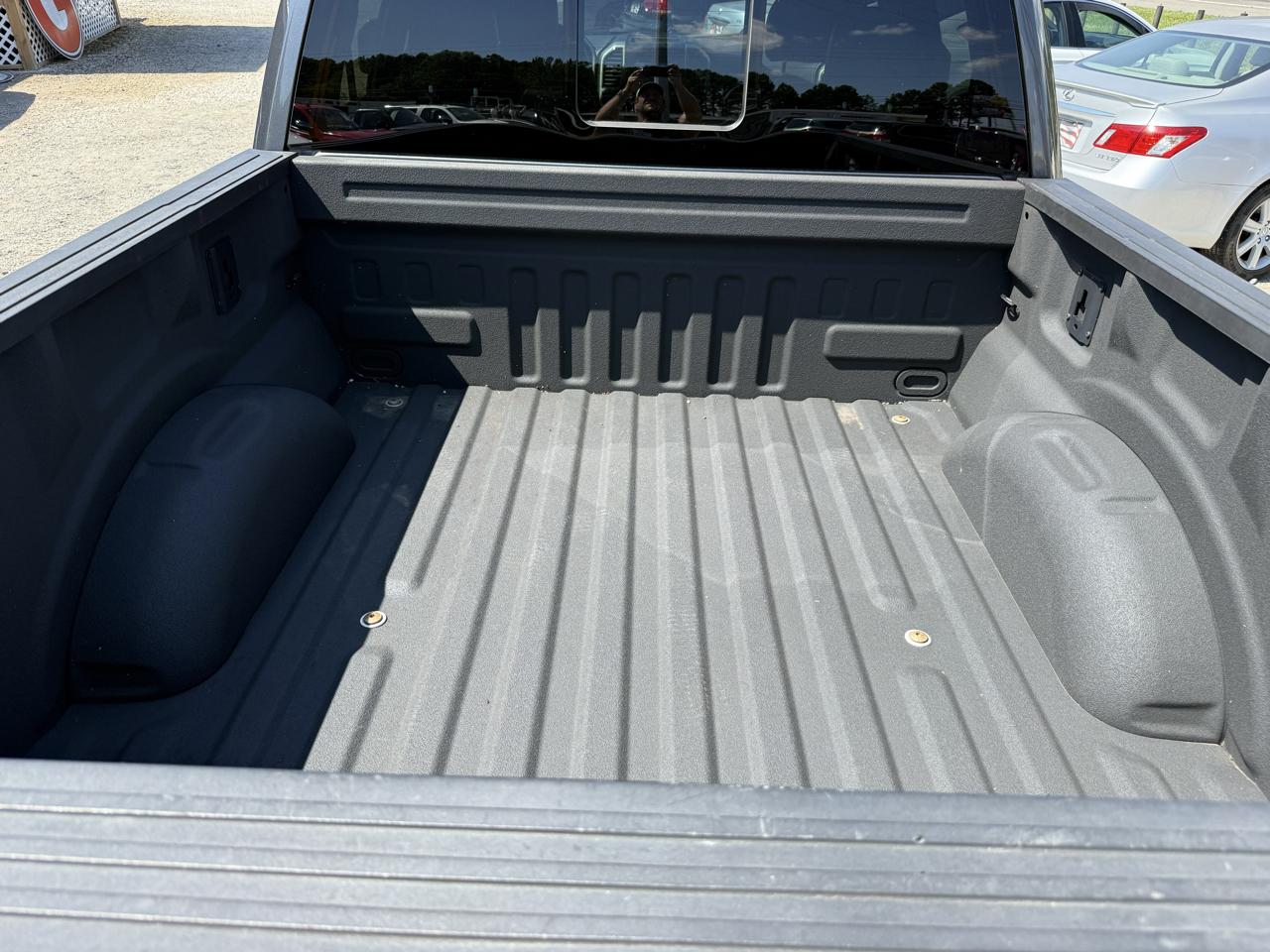 Ford F-150 SuperCrew Crew Cab 139" Lariat 4WD 2017