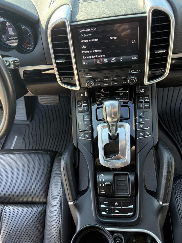 Porsche Cayenne Platinum Edition AWD 2017