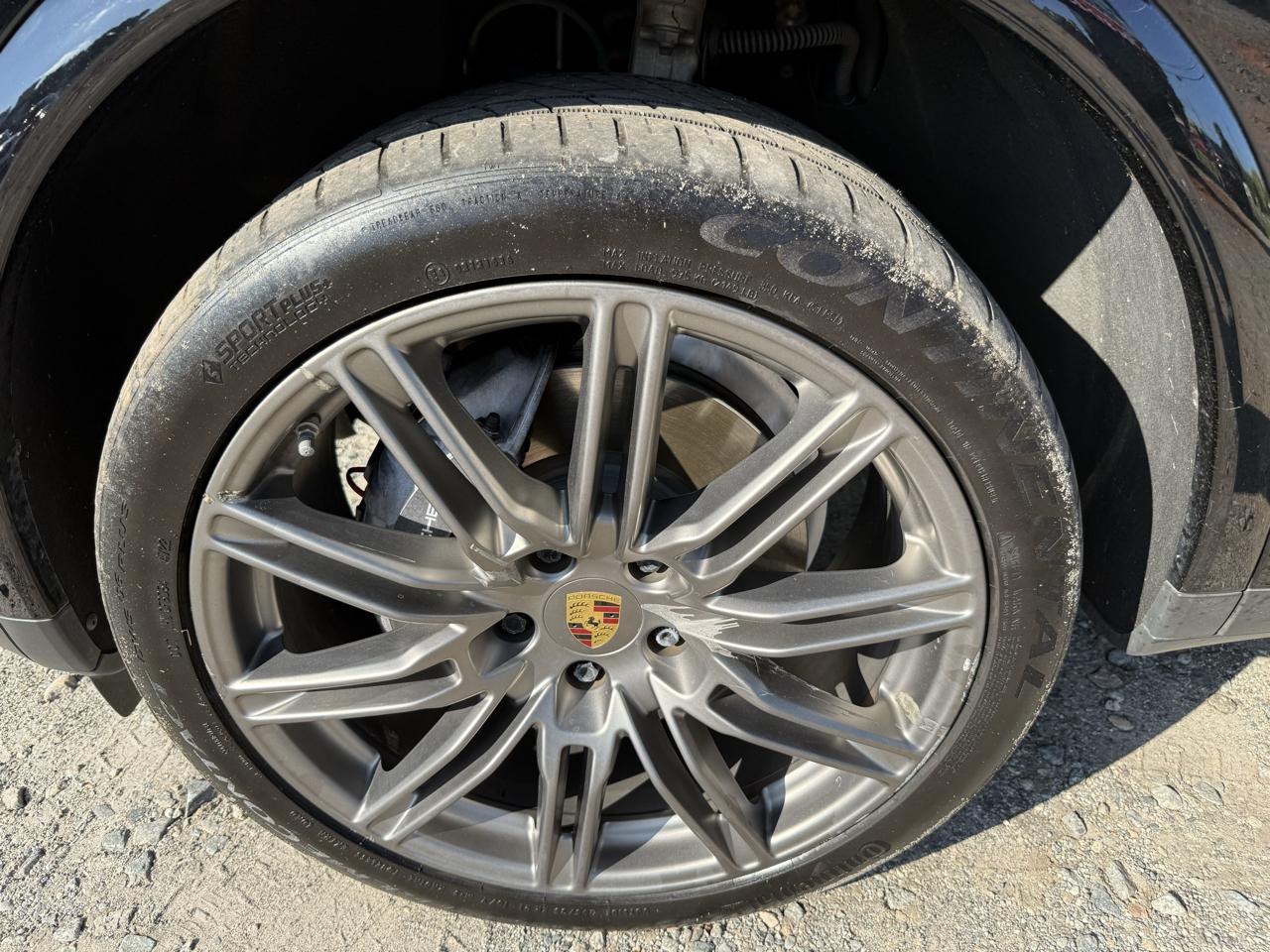 Porsche Cayenne Platinum Edition AWD 2017