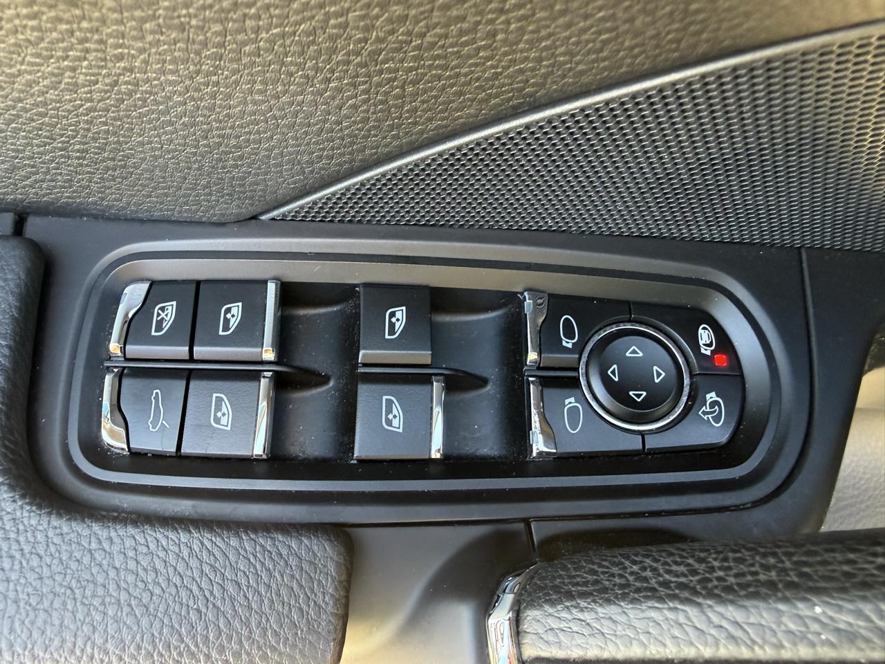 Porsche Cayenne Platinum Edition AWD 2017