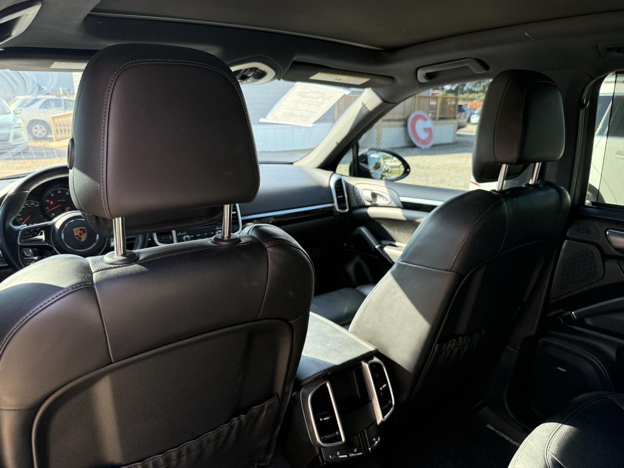 Porsche Cayenne Platinum Edition AWD 2017