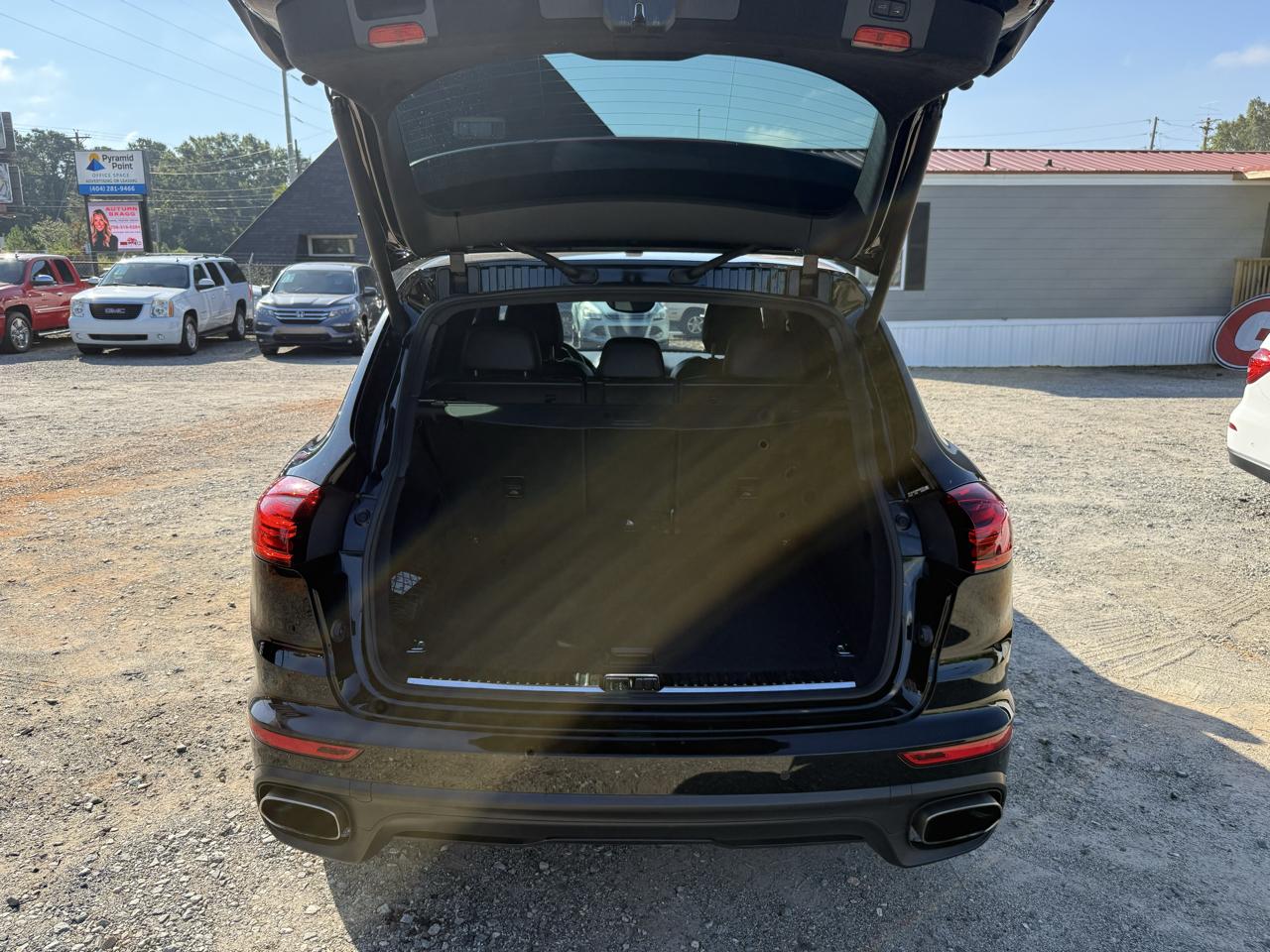 Porsche Cayenne Platinum Edition AWD 2017