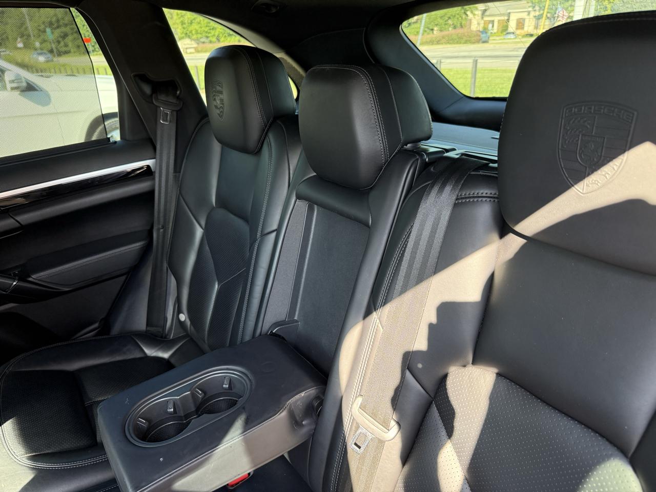 Porsche Cayenne Platinum Edition AWD 2017