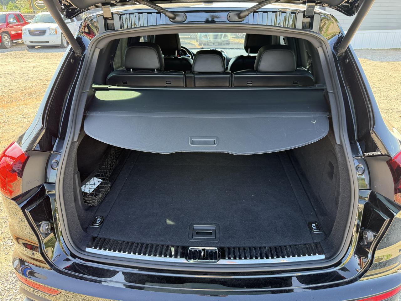 Porsche Cayenne Platinum Edition AWD 2017
