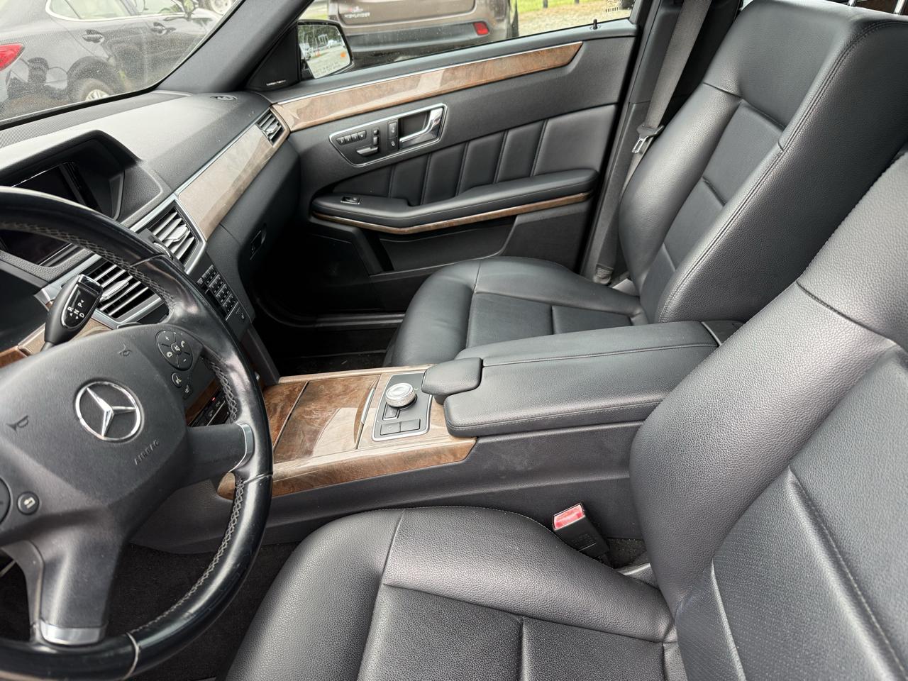 Mercedes-Benz E-Class E350 BlueTEC Sedan 2011