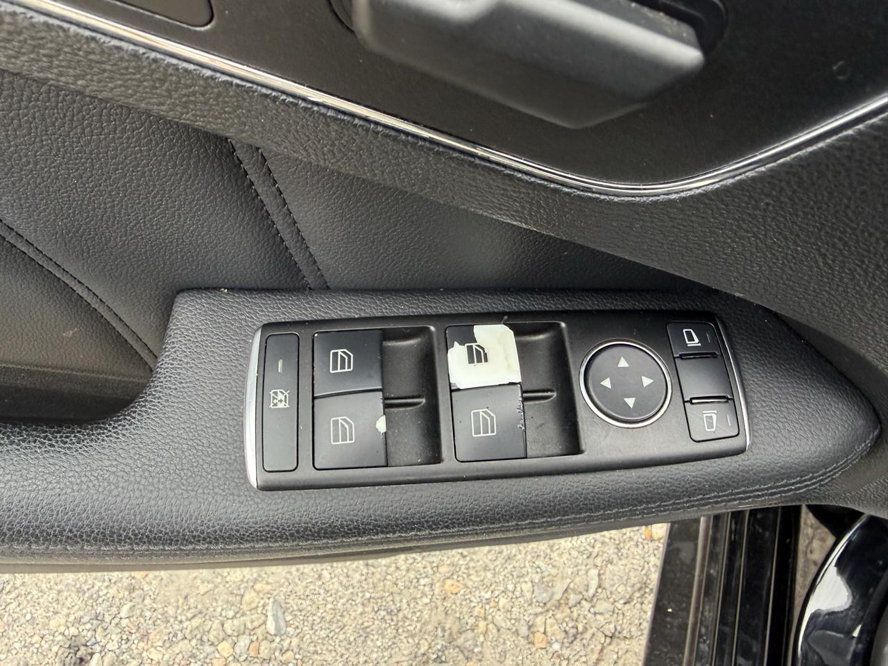 Mercedes-Benz E-Class E350 BlueTEC Sedan 2011