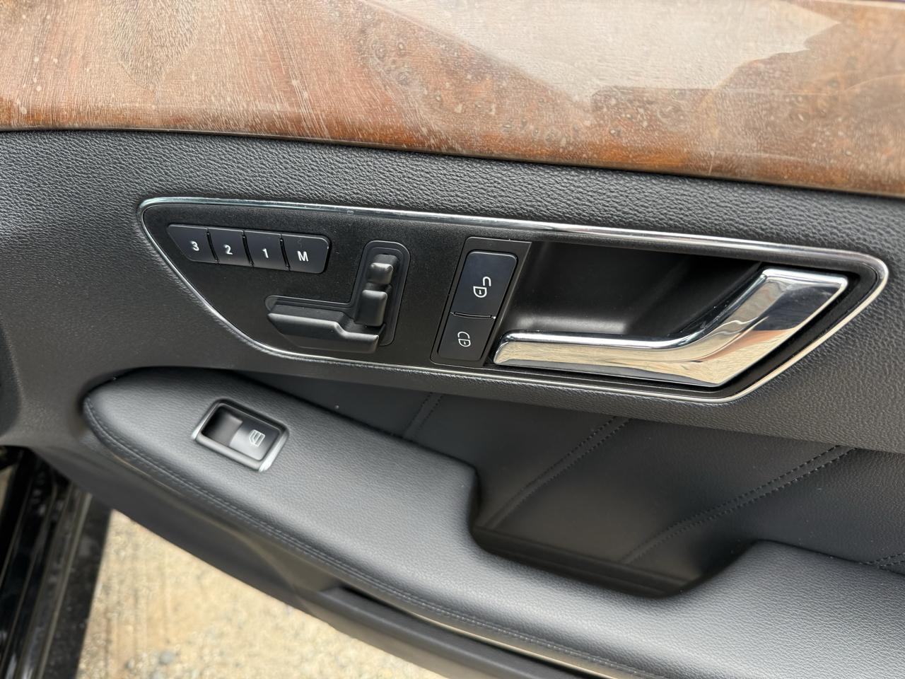 Mercedes-Benz E-Class E350 BlueTEC Sedan 2011