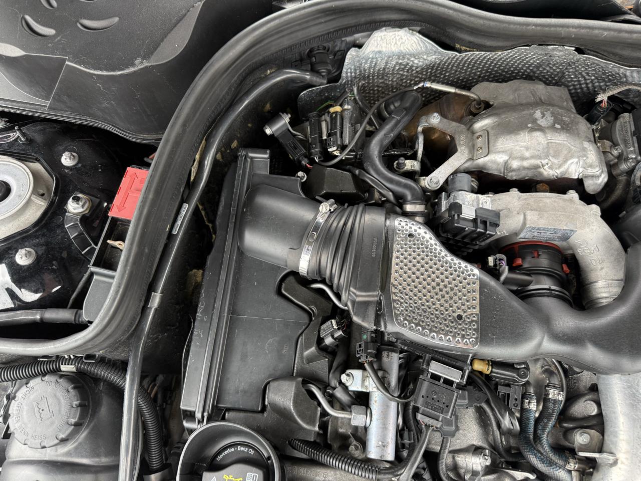 Mercedes-Benz E-Class E350 BlueTEC Sedan 2011