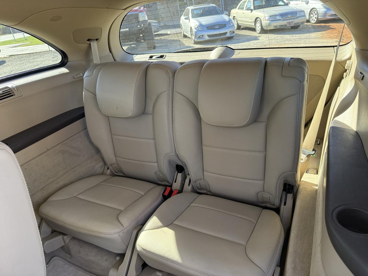 Mercedes-Benz R-Class R350 4MATIC w/ 3rd Row 2012