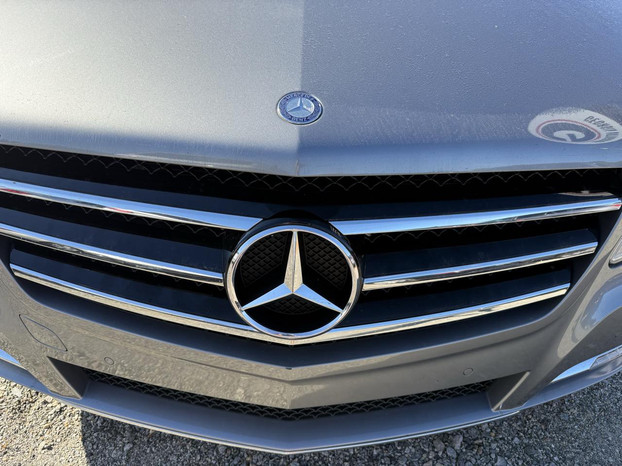 Mercedes-Benz R-Class R350 4MATIC w/ 3rd Row 2012