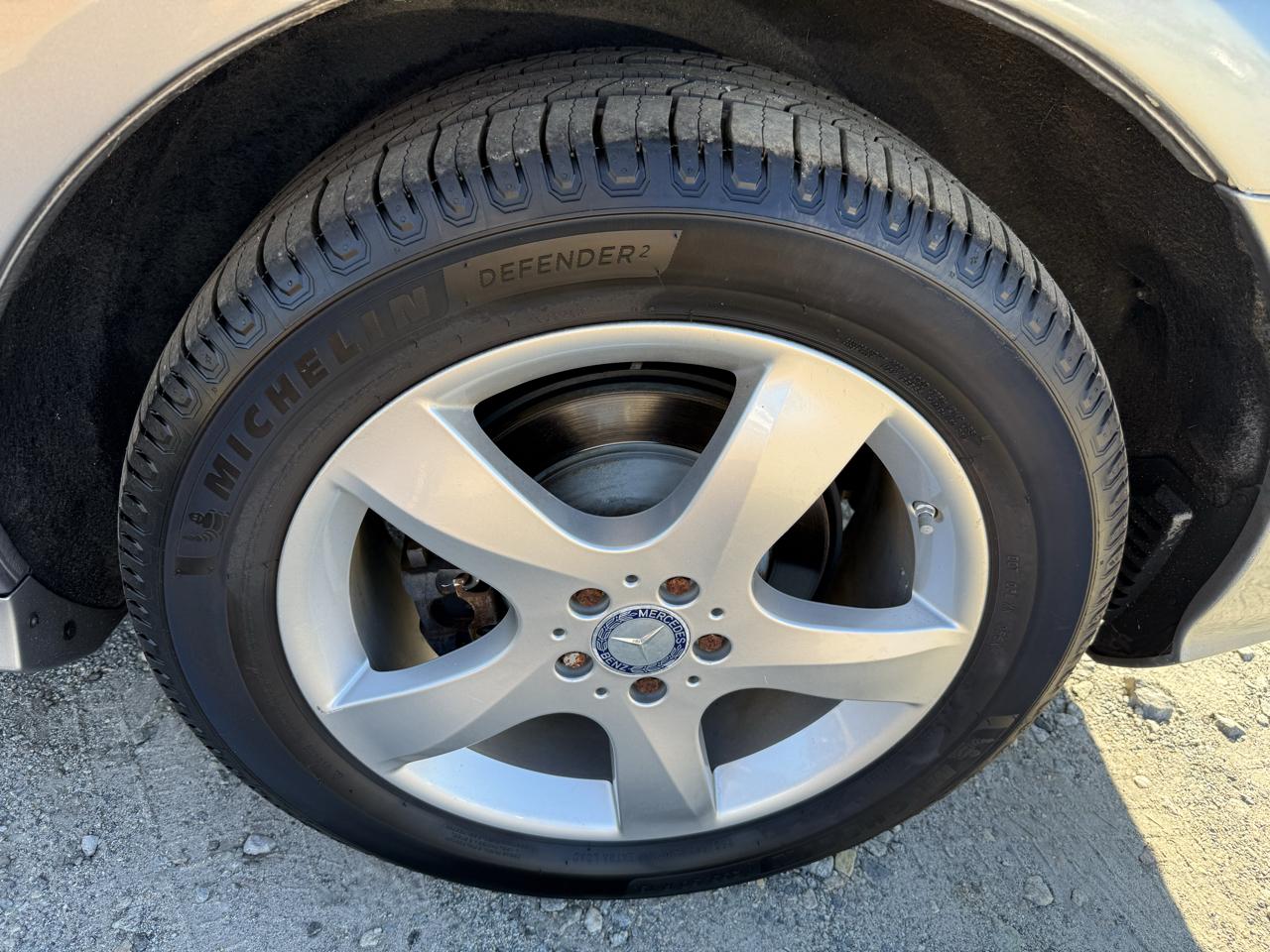Mercedes-Benz R-Class R350 4MATIC w/ 3rd Row 2012