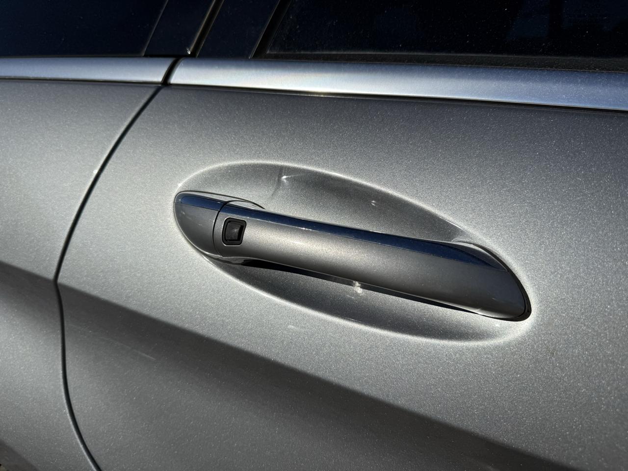 Mercedes-Benz R-Class R350 4MATIC w/ 3rd Row 2012