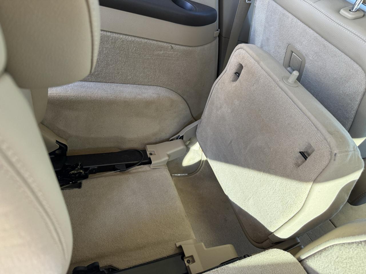 Mercedes-Benz R-Class R350 4MATIC w/ 3rd Row 2012