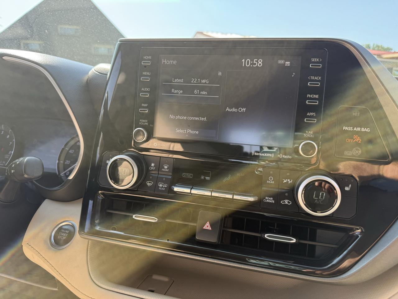 Toyota Highlander XLE FWD V6 2021