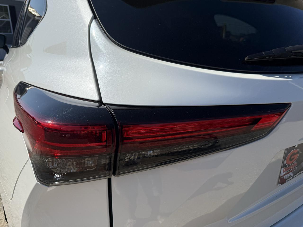 Toyota Highlander XLE FWD V6 2021