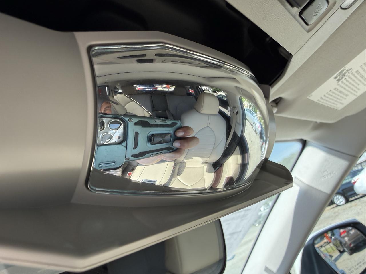 Toyota Highlander XLE FWD V6 2021