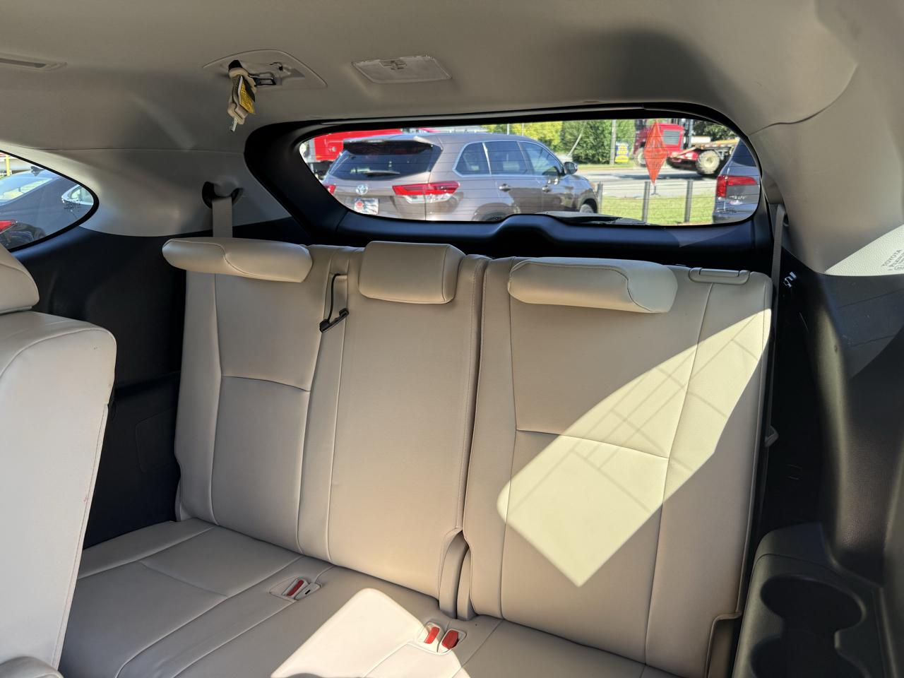 Toyota Highlander XLE FWD V6 2021