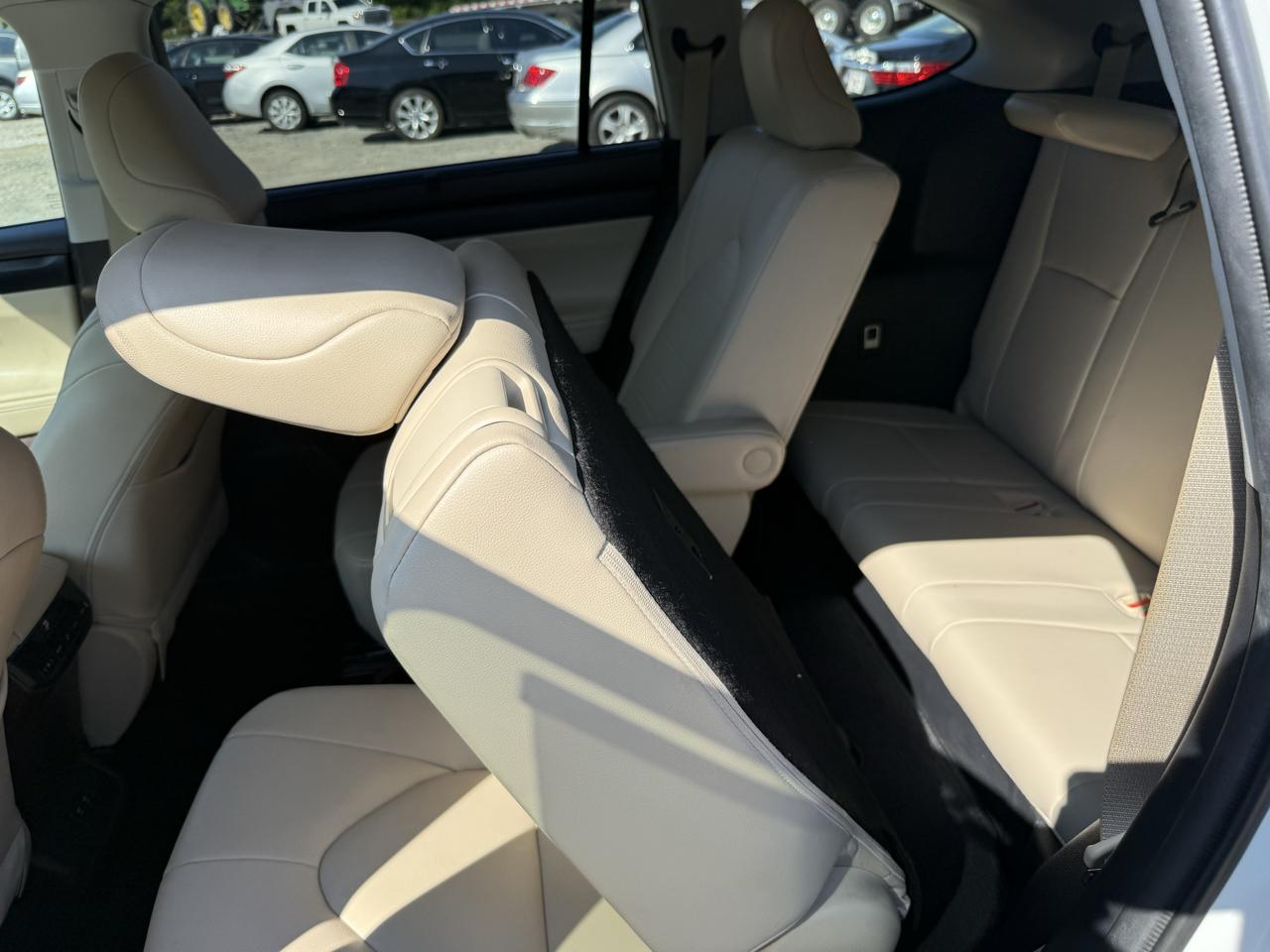 Toyota Highlander XLE FWD V6 2021
