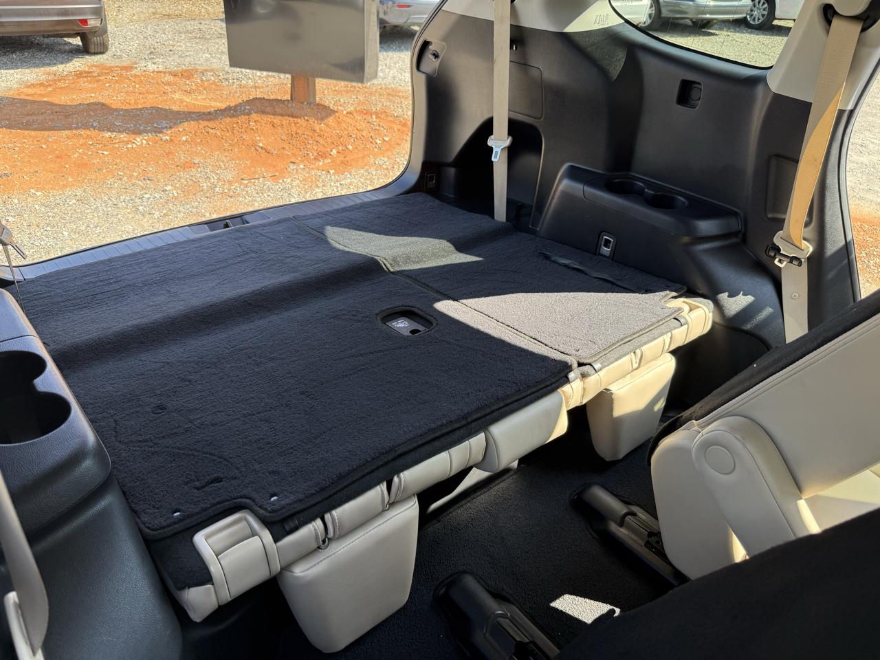 Toyota Highlander XLE FWD V6 2021