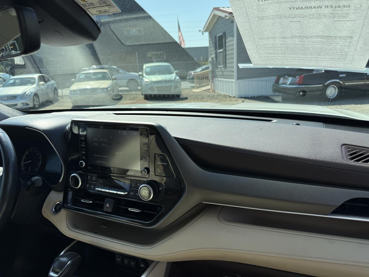 Toyota Highlander XLE FWD V6 2021