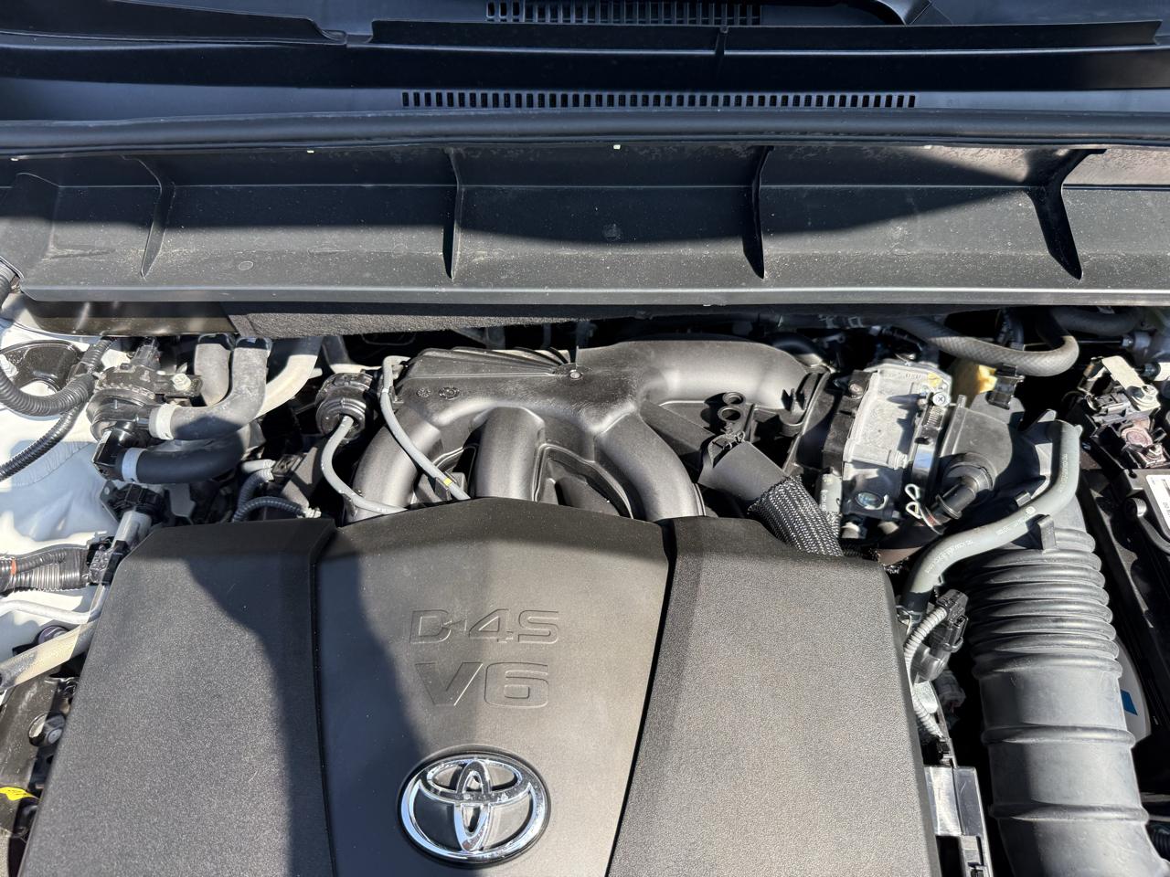 Toyota Highlander XLE FWD V6 2021
