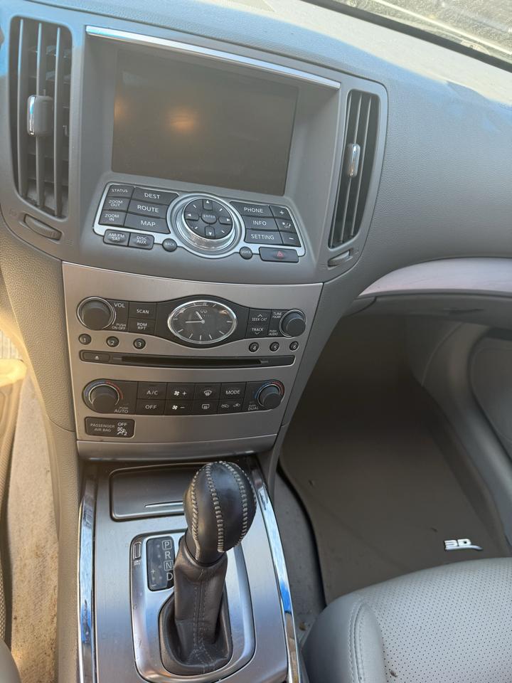 Infiniti G Sedan 37 Sport 6MT 2012