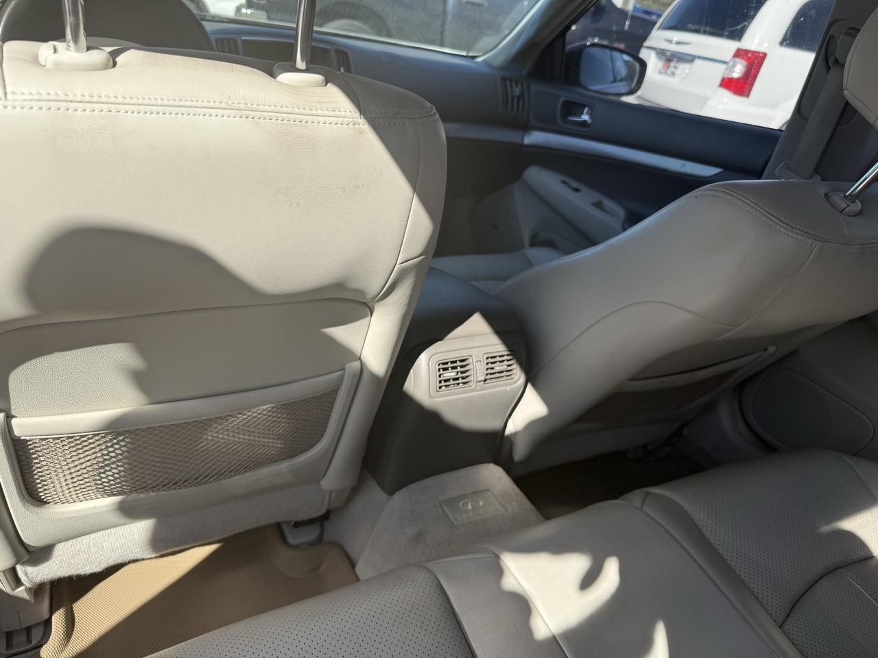 Infiniti G Sedan 37 Sport 6MT 2012