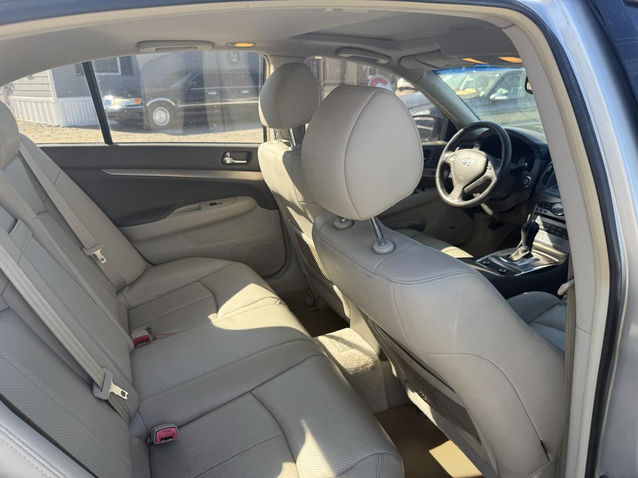 Infiniti G Sedan 37 Sport 6MT 2012