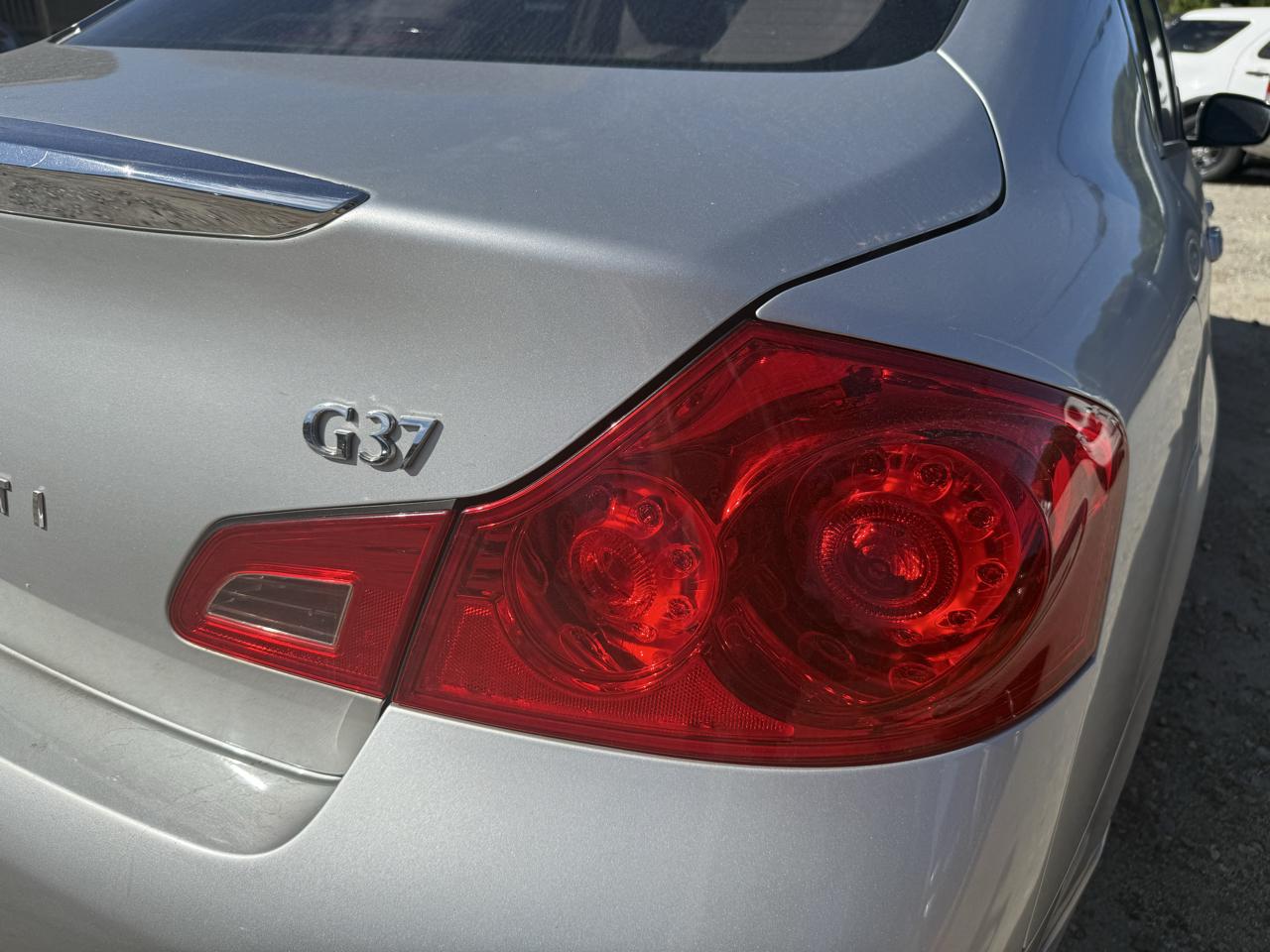 Infiniti G Sedan 37 Sport 6MT 2012