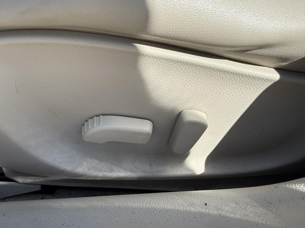 Infiniti G Sedan 37 Sport 6MT 2012
