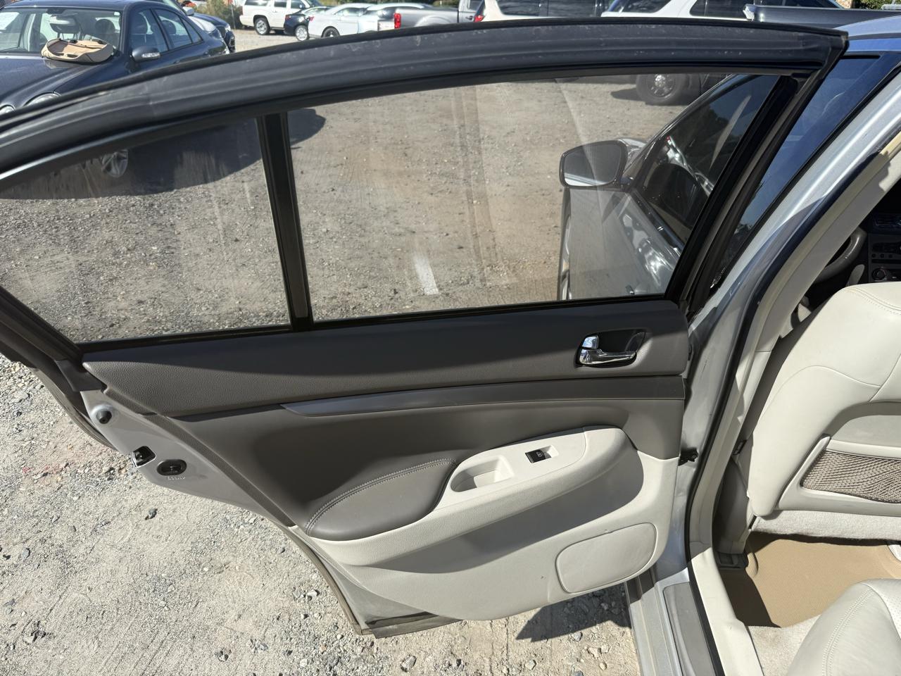 Infiniti G Sedan 37 Sport 6MT 2012