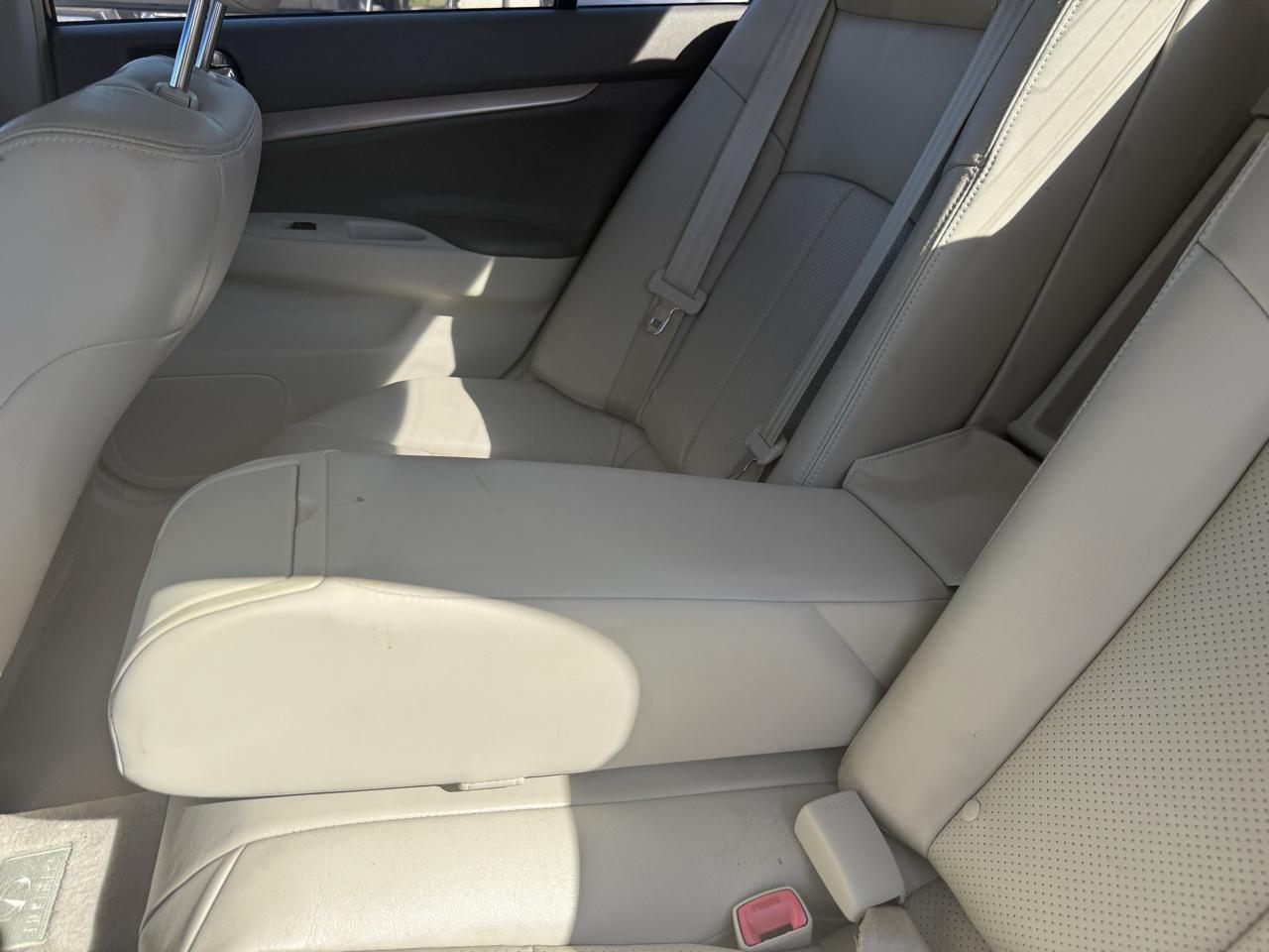 Infiniti G Sedan 37 Sport 6MT 2012