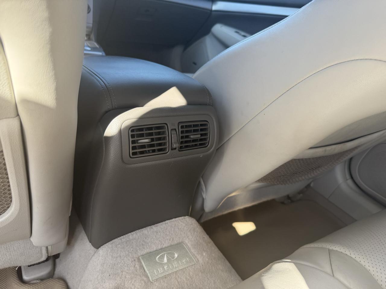 Infiniti G Sedan 37 Sport 6MT 2012